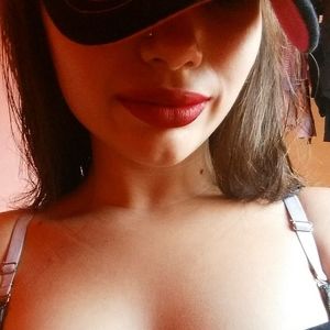 Meet your Posher, Nayara